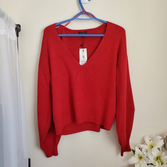 BNWT Dynamite Puff Sleeve V-Neck Luca Sweater in Red - Picture 2 of 15